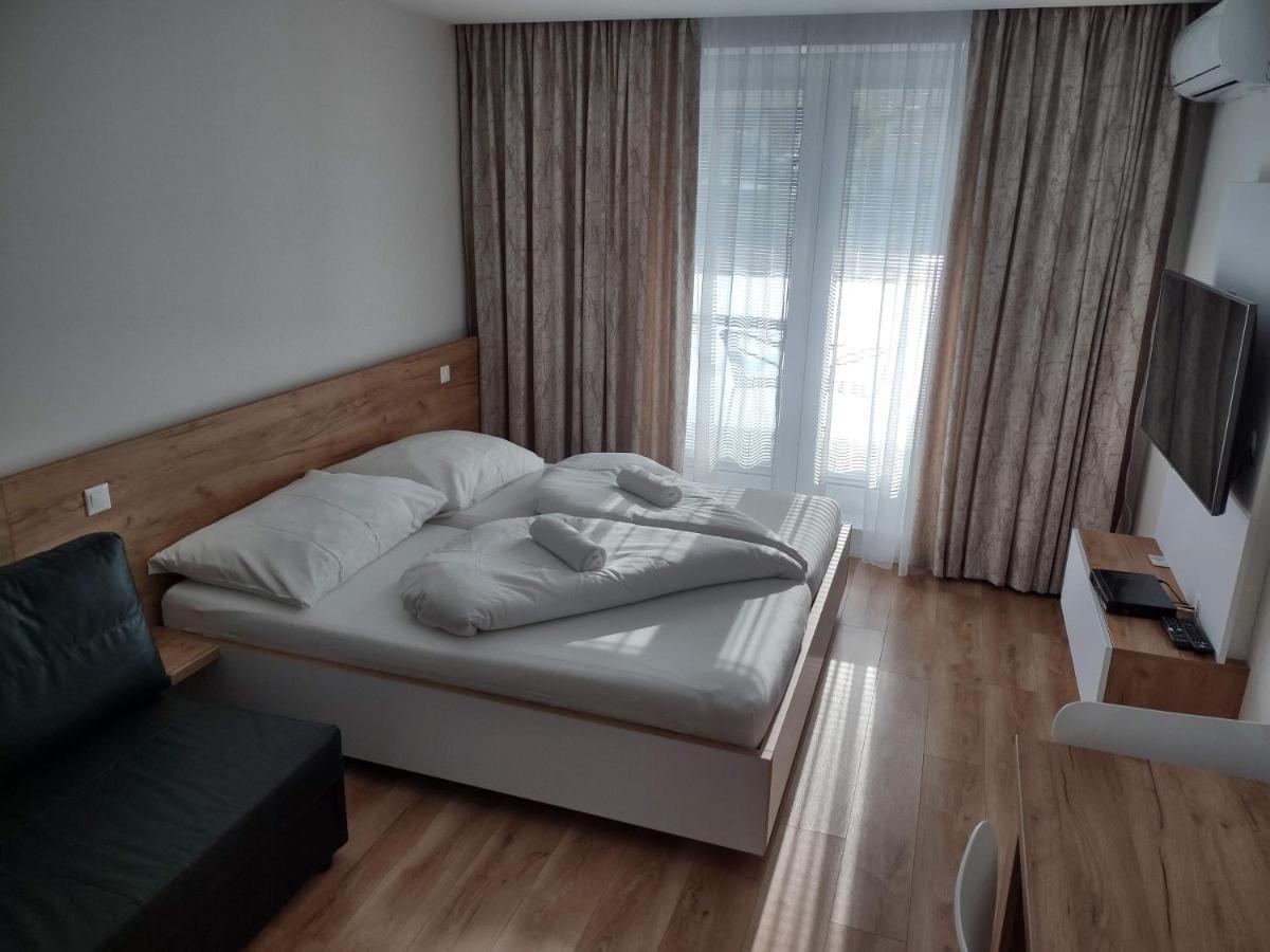 Apartman Kyjev Podhájska Exterior foto